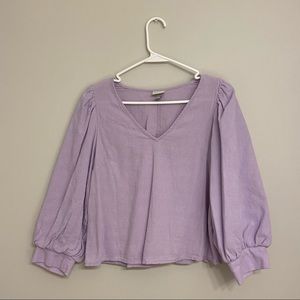 LIKE NEW Lilac Purple V-Neck Puff-Sleeve Blouse